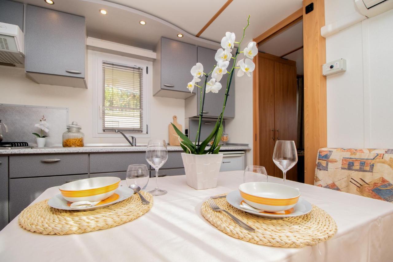 Village & Camping La Foce 발레도리아 외부 사진