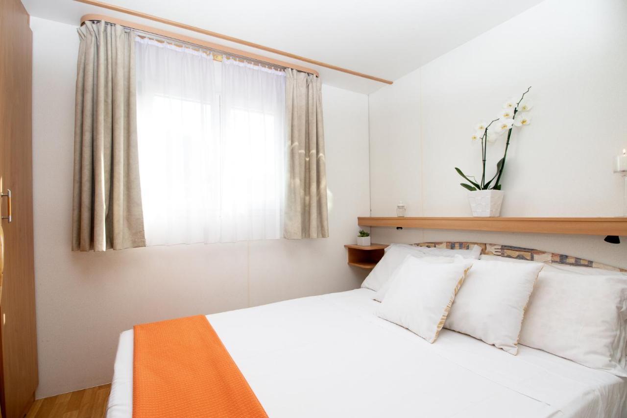 Village & Camping La Foce 발레도리아 외부 사진